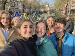 (left to right) Me, Cosette, Anahita, Katie, Emily and Darren took a selfie in front of the canals.